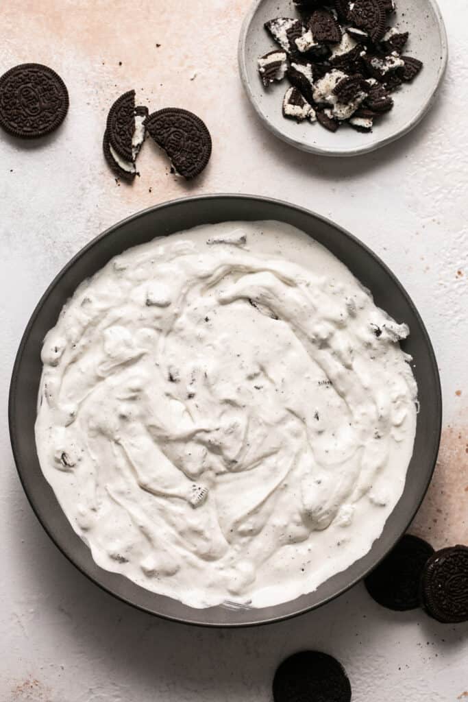 Ingredients fir Oreo cream fluff in a bowl.