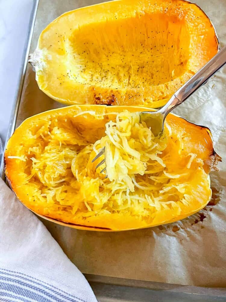 How to Cook a Spaghetti Squash (3 Ways!) in the Oven, Microwave and Air ...