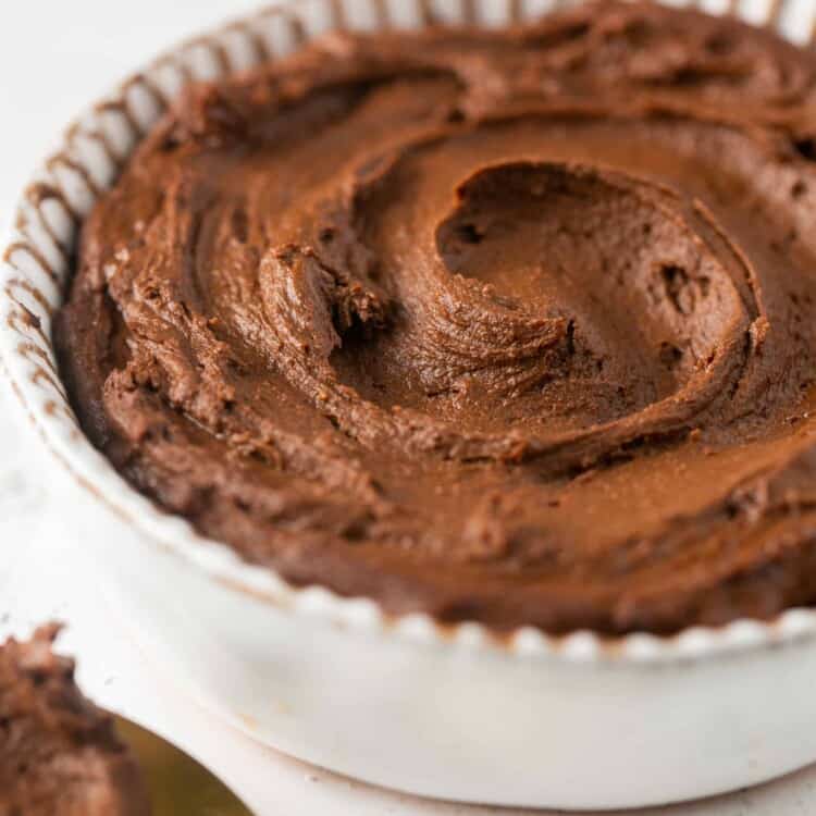 Healthy nutella recipe in a small bowl.