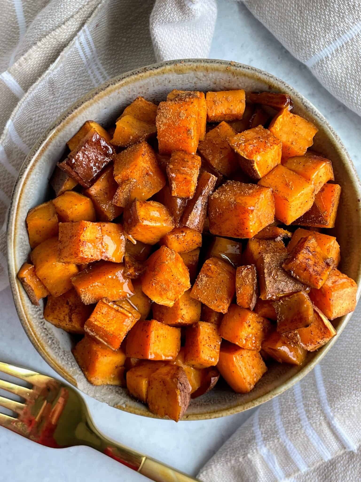 Brown Sugar Cinnamon Sweet Potatoes | Lauren Fit Foodie