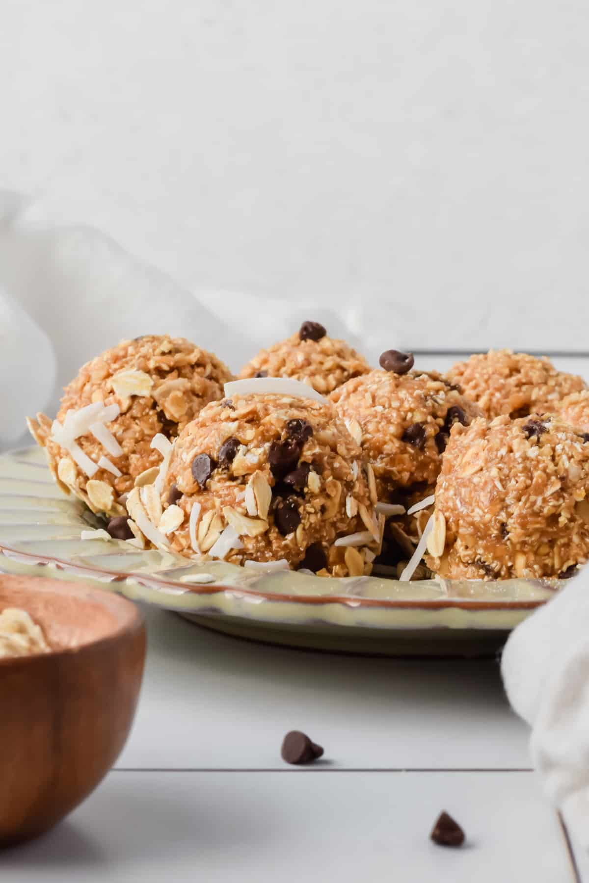 Easy Oatmeal Cashew Cookie Coconut Protein Balls Recipe Lauren Fit Foodie