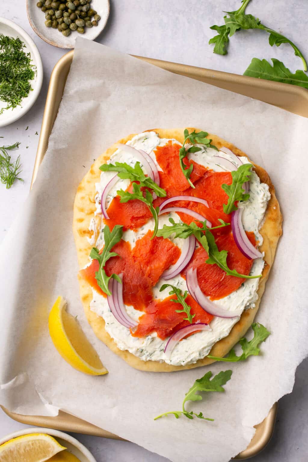 Smoked Salmon Flatbread with Herbed Cream Cheese | Lauren Fit Foodie