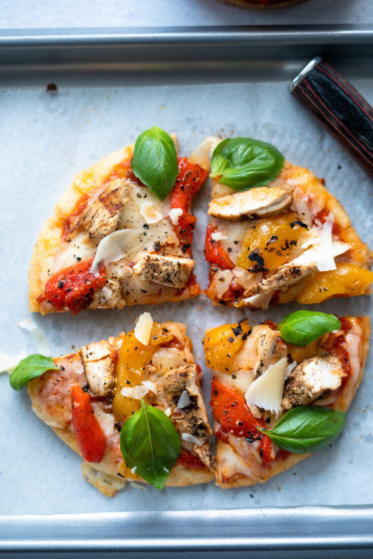 Roasted Red Pepper and Chicken Pita Pizza (10-minutes) Roasted Red Pepper and Chicken Pita Pizza (10-minutes)