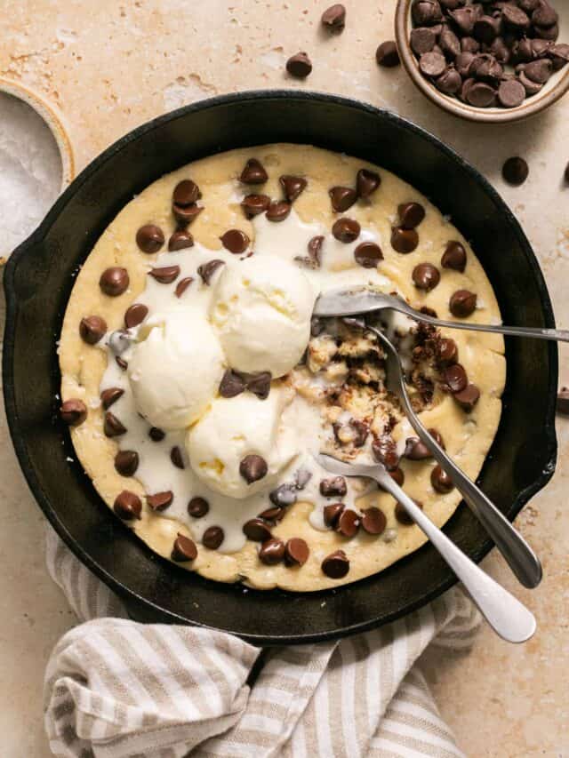 Chocolate Chip Protein Cookie Skillet Lauren Fit Foodie