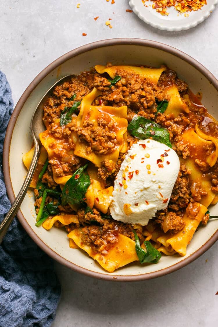 Super Easy Crockpot Lasagna Soup | Lauren Fit Foodie