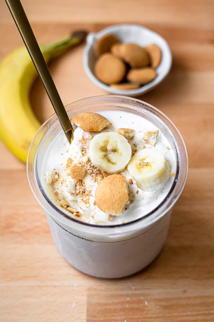 nNnja creami banana pudding protein ice cream toppede with slices bananas ans vaniilla wafer.