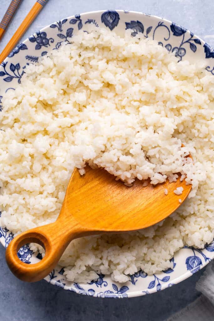 Sushi rice in a bowl.