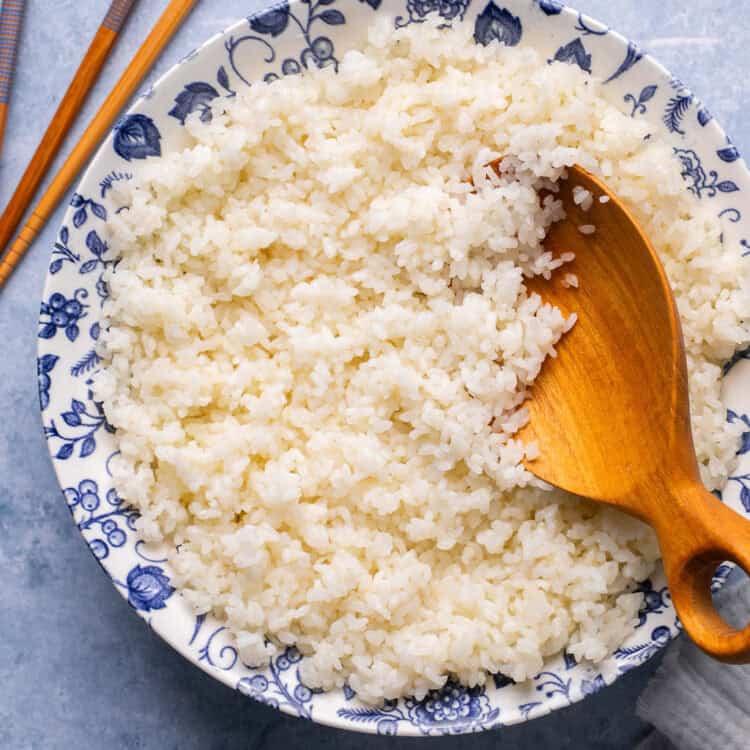 Sushi rice in a bowl.